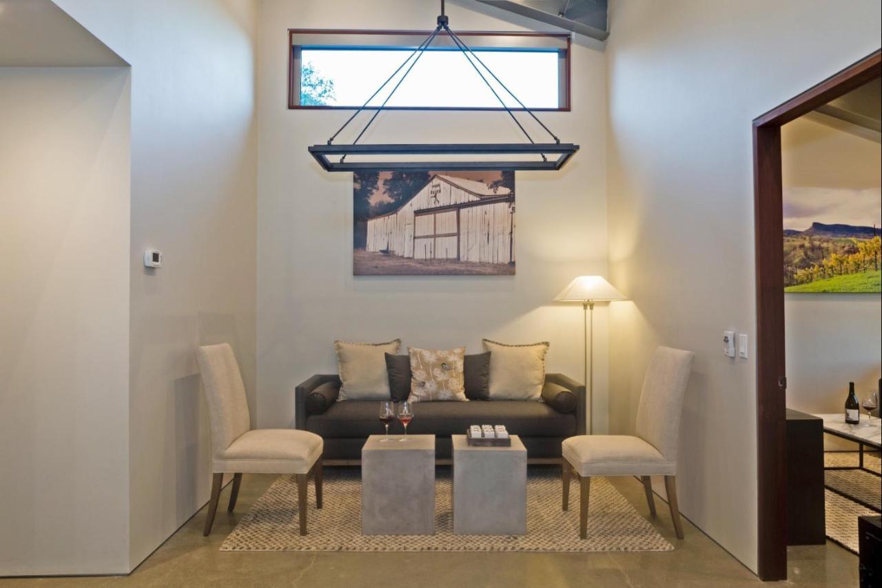 Clearlake Oaks Bed And Barrel At Stonehouse Cellars Bed & Breakfast エクステリア 写真