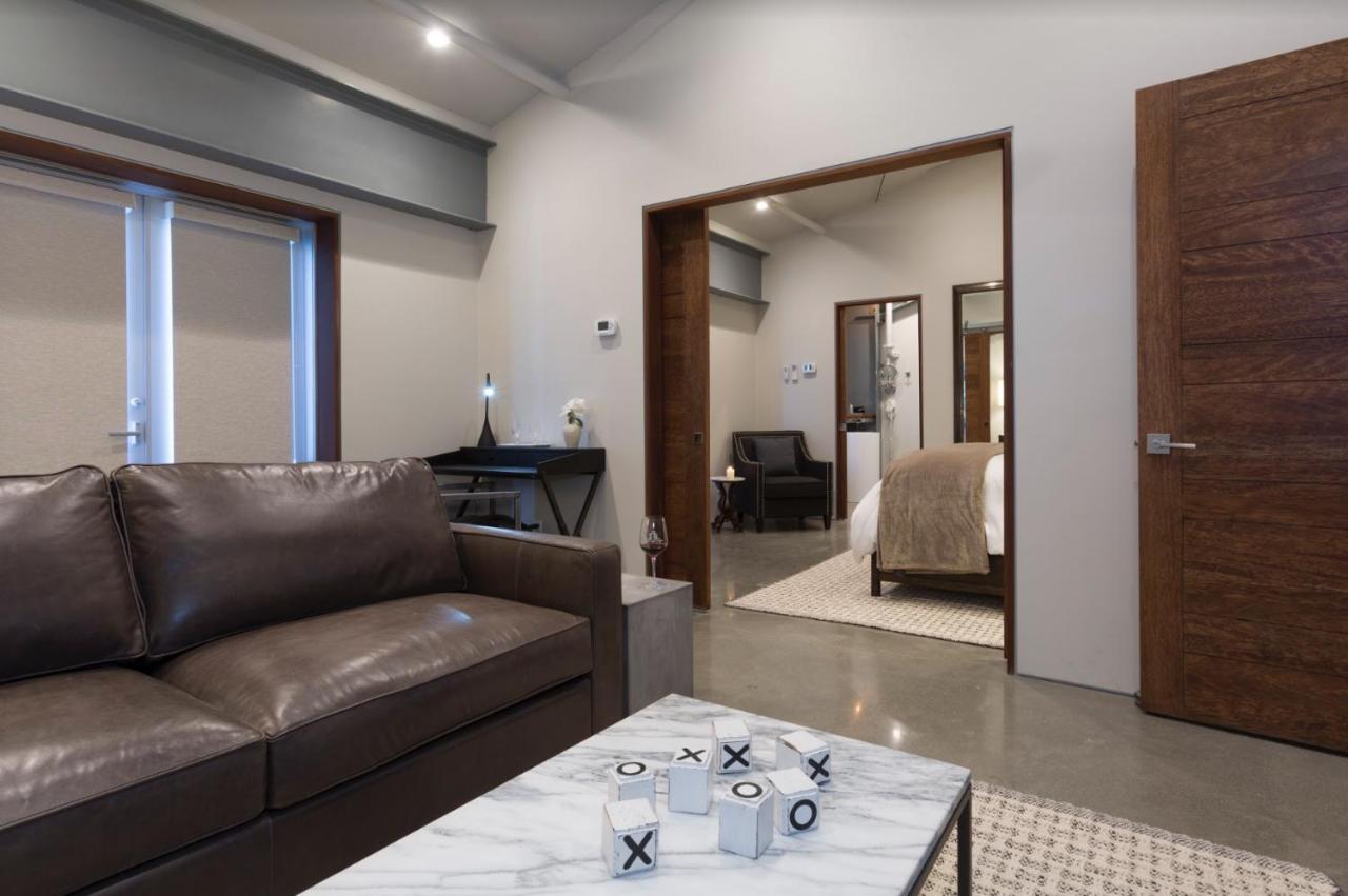 Clearlake Oaks Bed And Barrel At Stonehouse Cellars Bed & Breakfast エクステリア 写真