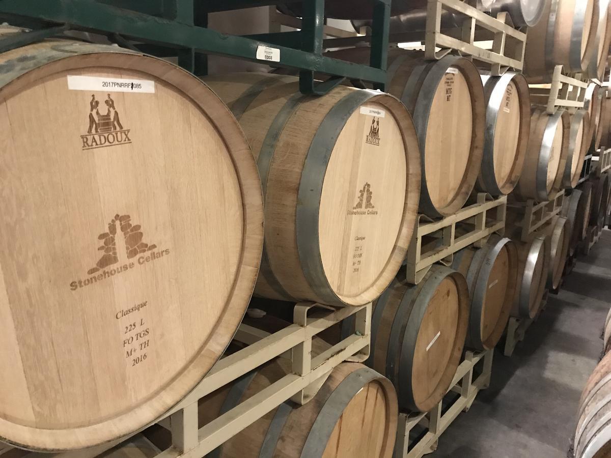 Clearlake Oaks Bed And Barrel At Stonehouse Cellars Bed & Breakfast エクステリア 写真